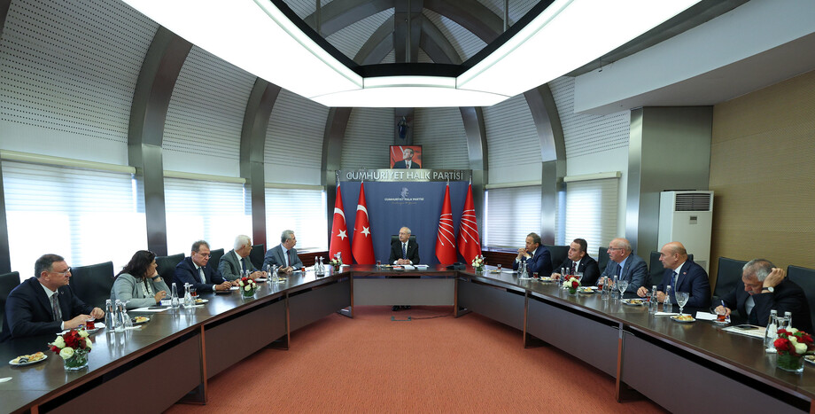 CHP Genel Başkanı Kemal Kılıçdaroğlu, CHP’li Büyükşehir Belediye Başkanları’yla Bir Araya Geldi