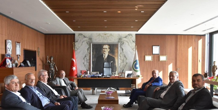 Büyükşehir Belediye Başkanımız Kadir Albayrak'ı Ziyaret Ettik.