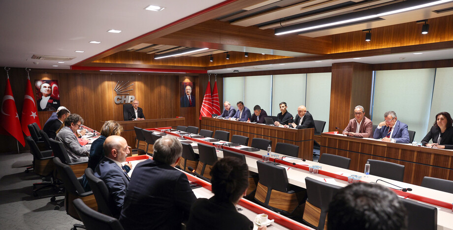 CHP MYK Olağanüstü Toplantısını CHP İstanbul İl Başkanlığı'nda Gerçekleştirdi
