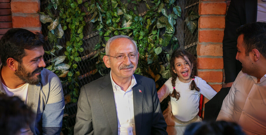 CHP Genel Başkanı Kemal Kılıçdaroğlu, Van'da Gençlerle Bir Araya Geldi 