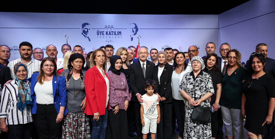 CHP Lideri Kılıçdaroğlu, Aydın'da Toplu Üye Katılım Töreninde Konuştu