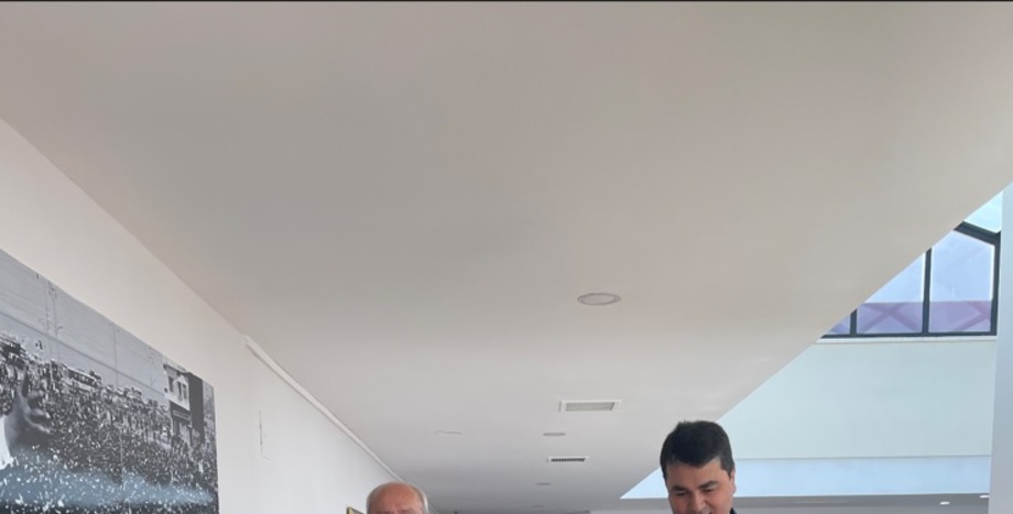 CHP Genel Başkanı Kemal Kılıçdaroğlu, DP Genel Başkanı Gültekin Uysal'ı Ziyaret Etti