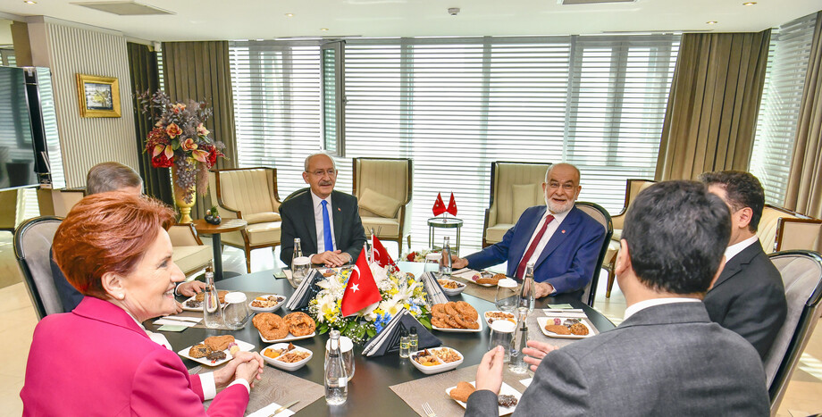 CHP Genel Başkanı Kemal Kılıçdaroğlu, İYİ Parti Ev Sahipliğinde Gerçekleşen Liderler Buluşması'na Katıldı