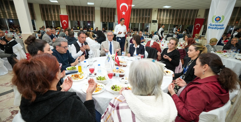Gaziemir Belediyesinden Şehit Aileleri ve Gaziler İçin İftar Programı 