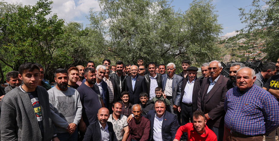 CHP Genel Başkanı ve Cumhurbaşkanı Adayı Kemal Kılıçdaroğlu, Geri Dönüşüm İşçileriyle Bir Araya Geldi