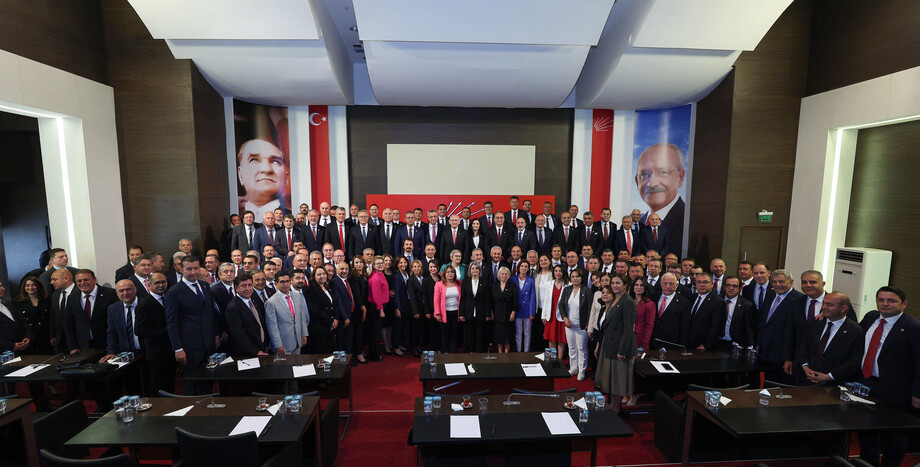 CHP Genel Başkanı Kemal Kılıçdaroğlu, 28. Dönem CHP Milletvekilleriyle Bir Araya Geldi