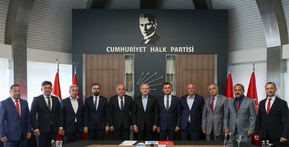 CHP Genel Başkanı Kemal Kılıçdaroğlu, Antalya İl Başkanı Nuri Cengiz ve Antalya İlçe Başkanlarını Kabul Etti
