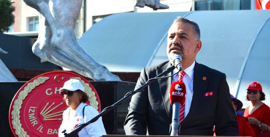 Cumhuriyet Halk Partisi İzmir İl Başkanlığı Cumhuriyet Bayramını Şehit Kubilay'ın Kenti Menemen'de Kutladı. - CHP İl Başkanı Şenol Aslanoğlu: "Bugün köleliği değil özgürlüğü, karanlığı değil aydınlığı seçtiğimiz gün"