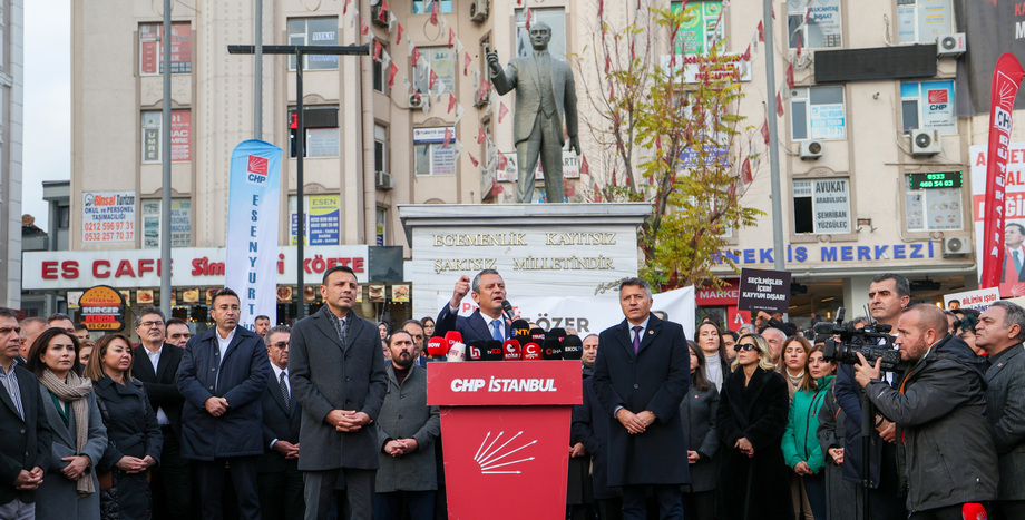 Cumhuriyet Halk Partisi Genel Başkanı Özgür Özel: “Kazanamadıkları Belediyeyi İşgal Ettiler”