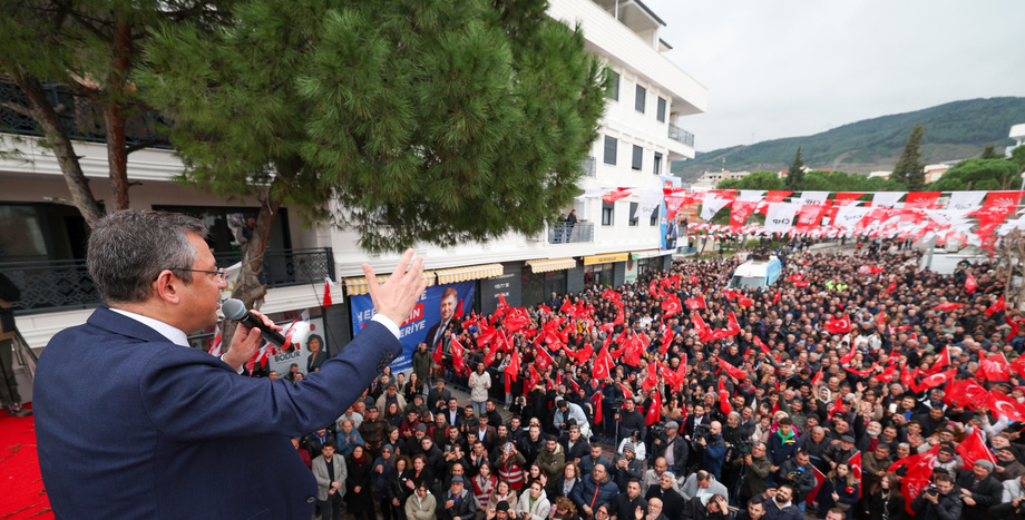CHP Genel Başkanı Özgür Özel’den Erdoğan’a: Tehditte Bulunmaya, Vatandaşın Gözüne Baka Baka Yalan Söylemeye Devam Ediyor