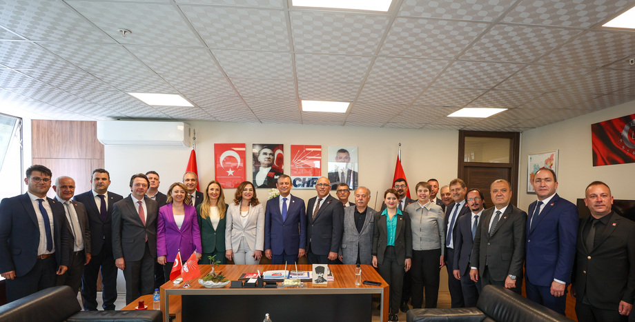 CHP Lideri Özgür Özel Tekirdağ Büyükşehir Belediyesinde: “Adil Yönetim, CHP İktidarının Yolunu Açacak”