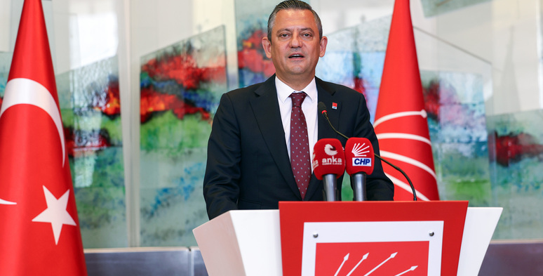 CHP,Özgür Özel,İstanbul'un Fethi,571'inci yıldönümü,1453,Fatih Sultan Mehmet,Mustafa Kemal Atatürk