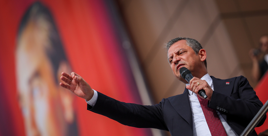 CHP Genel Başkanı Özgür Özel: "Görülen Tek Şey Acizliğiniz ve Çaresizliğinizdir"