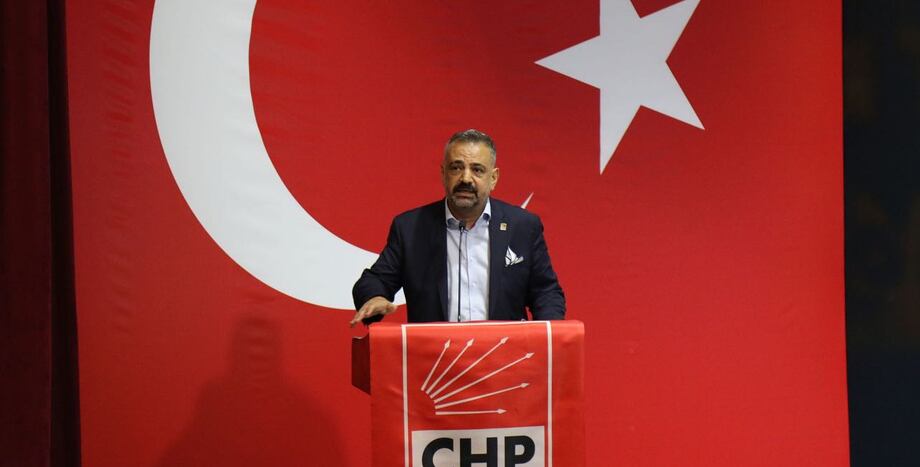 CHP İZMİR İL BAŞKANI ASLANOĞLU’NDAN 15 TEMMUZ MESAJI: “HAİN GİRİŞİMLERİN KARŞISINDAKİ EN BÜYÜK GÜÇ CUMHURİYETİMİZDİR”