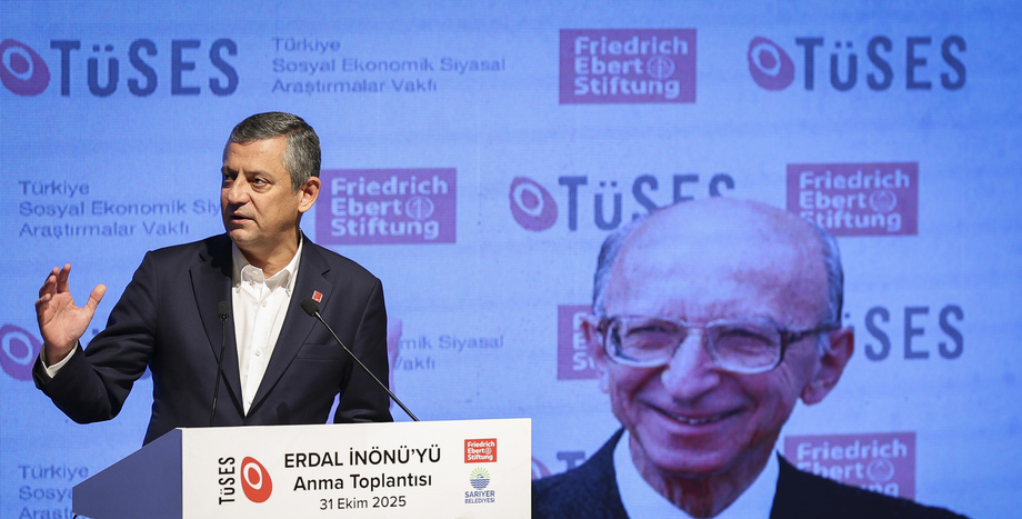 CHP Lideri Özgür Özel: Erdal İnönü, Derin Bir Zekayı Büyük Bir Ustalıkla Siyasi Söylemlerin İçine Dahil Edebilen Biriydi