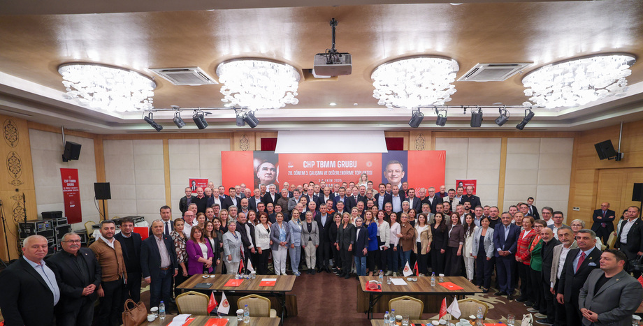 CHP Genel Başkanı Özgür Özel, CHP TBMM Grubu 28. Dönem 3. Çalışma ve Değerlendirme Toplantısının Kapanışında Konuştu