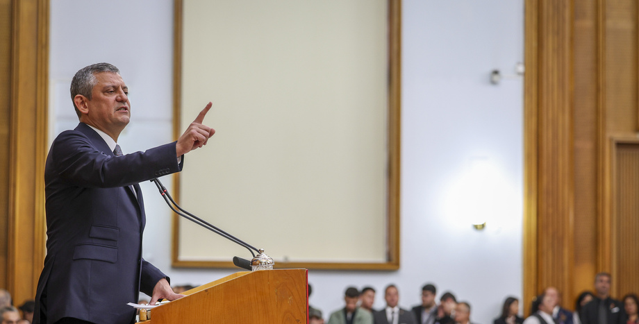 CHP Lideri Özgür Özel: "Bu Bir İddianame Değil, Darbecilerin Siyasete Yönelik Bir Muhtırasıdır"