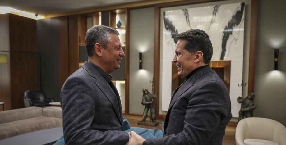 CHP Genel Başkanı Özgür Özel, Ahmet Özer ile Bir Araya Geldi