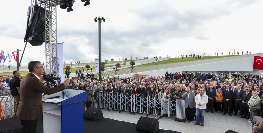 CHP Lideri Özgür Özel: “Millet Doğruları Görecek, Ekrem İmamoğlu Eninde Sonunda Cumhurbaşkanı Olacak, Söz Veriyoruz”