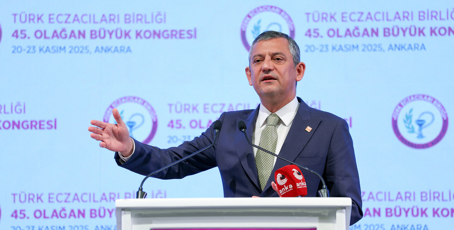 CHP Lideri Özgür Özel: “Halk Eczaneleri Korundu, Eczacılık Mesleğini Kaptırmadık, Eczacıyı Köleleştirmedik”