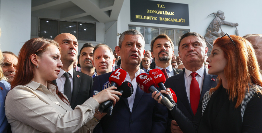 CHP Genel Başkanı Özgür Özel: “Mansur Yavaş’a Karşı Da Aynı İtibar Suikastını Gerçekleştirmeye Çalışıyorlar”