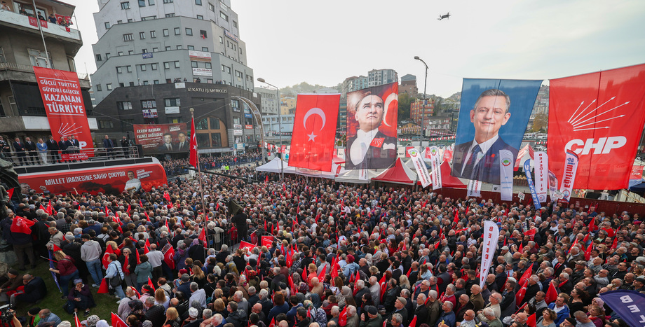 CHP Lideri Özgür Özel: “‘Bir Aya Kalmaz İnsan İçine Çıkamazlar’ Dedin, Ayıptır Söylemesi 72’nci Meydandayım”