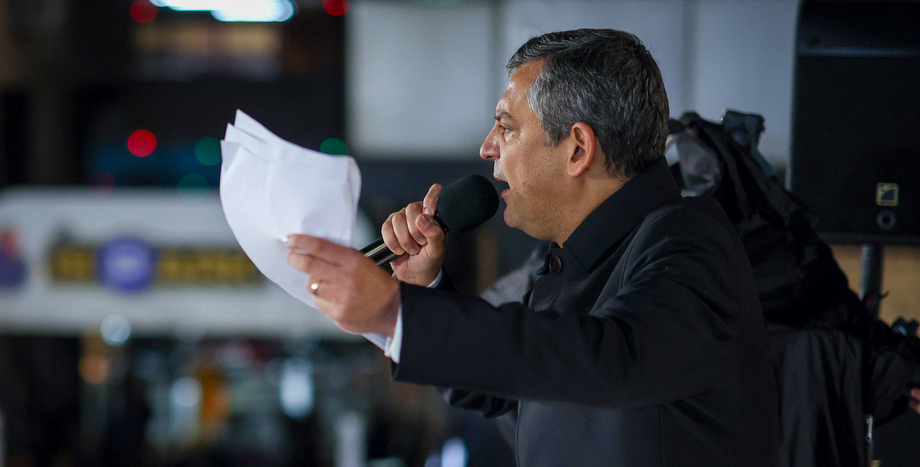 CHP Lideri Özgür Özel: Akın Gürlek’e Eti Maden’in Lüksemburg’daki Şirketinden Maaş Bağlandığını Bilmiyor Musunuz?