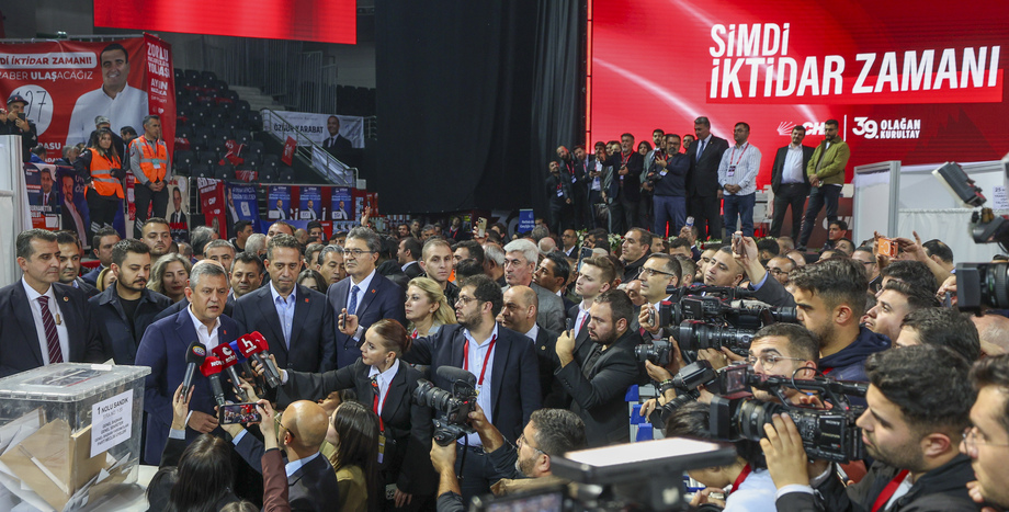 CHP Lideri Özgür Özel: "Hep Birlikte İktidar Yolunda Yürüyeceğiz, Erken Seçim Talebimizi Diri Tutacağız"