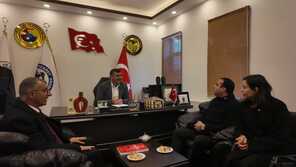 chp,konya,nejattürktaş,doğanhisar,ticaretodası,ziyaret