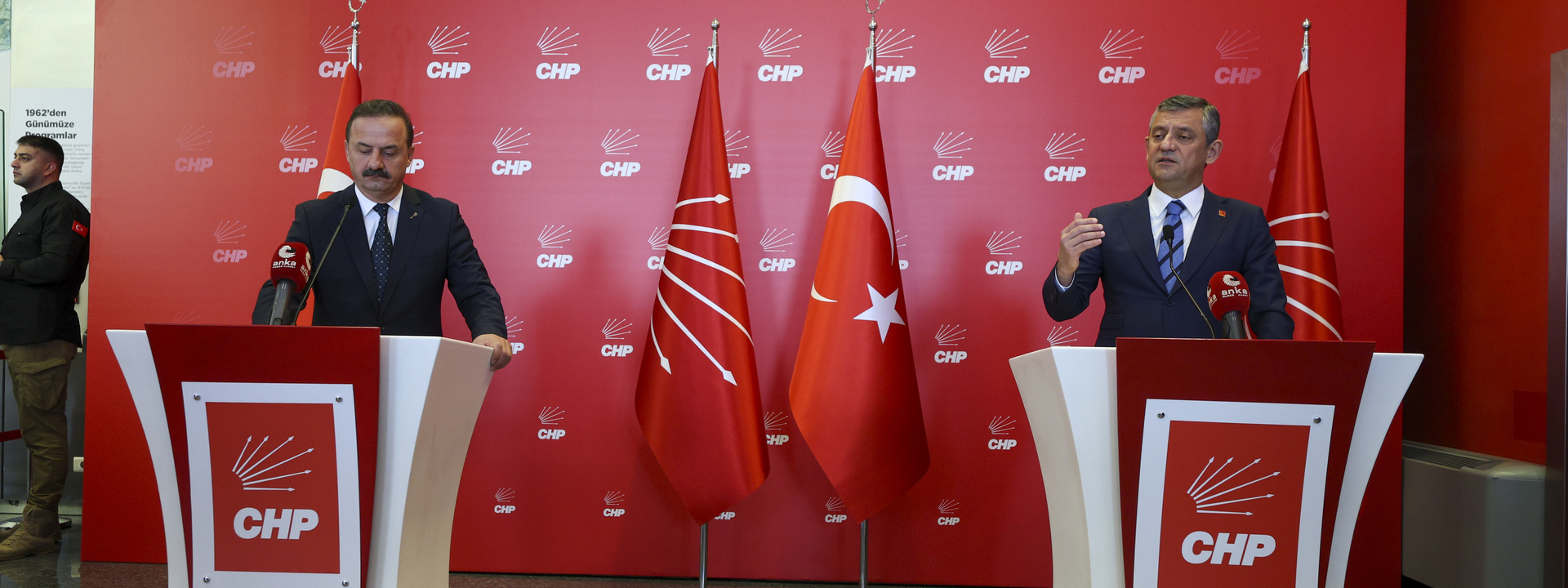 CHP,Cumhuriyet Halk Partisi,Özgür Özel,Süreç Komisyonu,Merkez Yönetim Kurulu,Parti Lideri,Yavuz Ağıralioğlu,PArti İçi Demokrasi,Siyasi Süreç,Kamuoyu,Bilgilendirme,Anahtar Parti