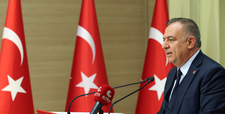 Gökan Zeybek,CHP,AA,Anadolu Ajansı,İBB,İstanbul Büyükşehir Belediyesi,Mezar Yeri Zammı,Yüzde 200 Zam,Yalan Haber,Manipülasyon,Tepki,Fiyat Artışı,İBB Meclisi,Dezenformasyon