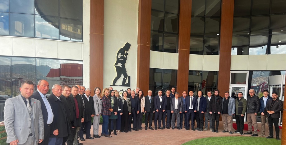 CHP İl Yönetim Kurulu üyelerimiz ve İlçe başkanlarımız ile istişare toplantımızı gerçekleştirdik.