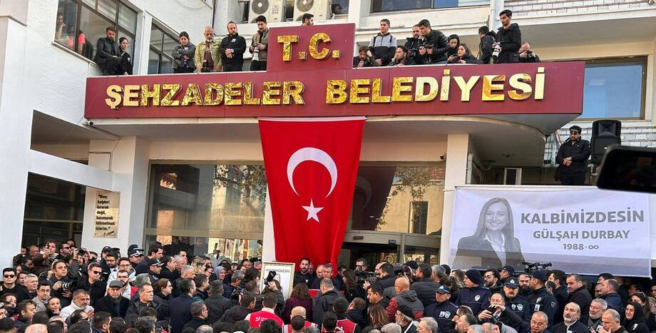 “Koşa Koşa Çalıştı, Koşa Koşa Yaşadı; Hepimizin Evladı, Hepimizin Başı Sağolsun”