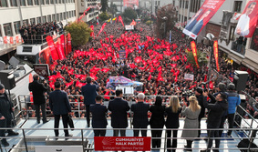 Özgür Özel Edirne Mitingi,CHP,Millet İradesine Sahip Çıkıyor Mitingi,CHP Edirne mitingi 2025,Özgür Özel Edirne konuşması,Kayyum siyasetine tepki,sandık namustur vurgusu,milli iradeye saygı mitingi,AK Parti salonların CHP meydanların partisidir,sokağın sesi miting,erken seçim talebi,seçme ve seçilme hakkı mücadelesi