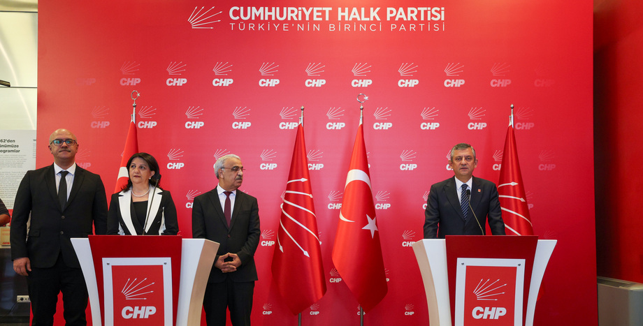 CHP ,Özgür Özel,Genel Başkan,Ankara,DEM PArti,İmralı Heyeti,KArdeşlik,Toplumsal Barış,Huzur,Eşit Vatandaşlık,Kürt Meselesi,Demokrasi,Gelecek Umudu