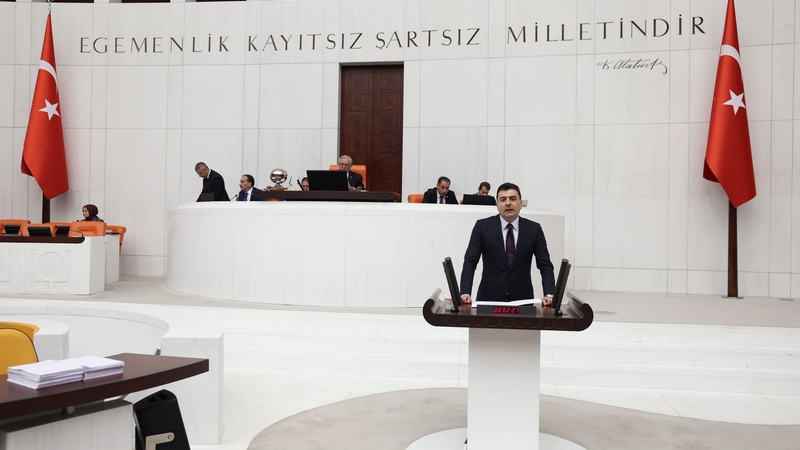 Zeynel Emre,CHP ,PArti Sözcüsü,Emekli,Barınma Krizi,Kira Yardımı,Göç,TBMM,Ekonomi,Emekli Maaşı,Sosyal Devlet,Konut Krizi