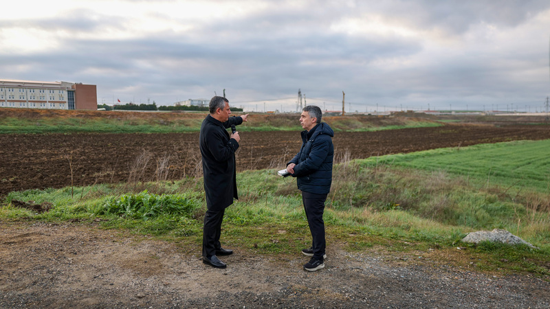 CHP,Cumhuriyet Halk Partisi,Genel Başkan,Lider,Özgür Özel,Erken Seçim Talebi,Hodri Meydan ,Siyaset Son Dakika,Silivri Cezaevi Önünde Canlı Yayın,Tele2,Adalet,Yargı,Akın Gürlek ,Millet İradesi,Sandık,Asgari Ücret,iktidarın meşruiyet tartışması, Geçim krizi ve erken seçim