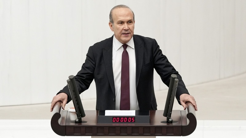 Namık Tan,Hakan Fidan,Dışişleri Bakanlığına soru önergesi,kara para aklama iddiaları,Libya fonları,Irak fonları,Ukrayna fonları,Türkiye finansal sistem,CHP dış politika,Namık Tan açıklamaları,Hakan Fidan soru önergesi