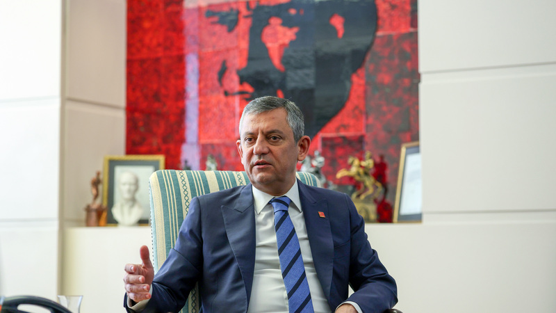 Özgür Özel açıklaması,Bilge Kağan Şarbat neden tutuklandı,CHP asgari ücret protestosu,Kadıköy asgari ücret eylemi,Gençlik Kolları tutuklama