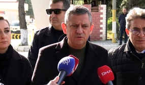 Özgür Özel,CHP,Buca Cezaevi ziyareti,Mehmet Murat Çalık, Tunç Soyer,İZBETON davası,kentsel dönüşüm kooperatifleri,İHA dezenformasyon tartışması,hasta tutuklular,Şenol Aslanoğlu,Kent Uzlaşısı,infaz rejimi düzenlemesi