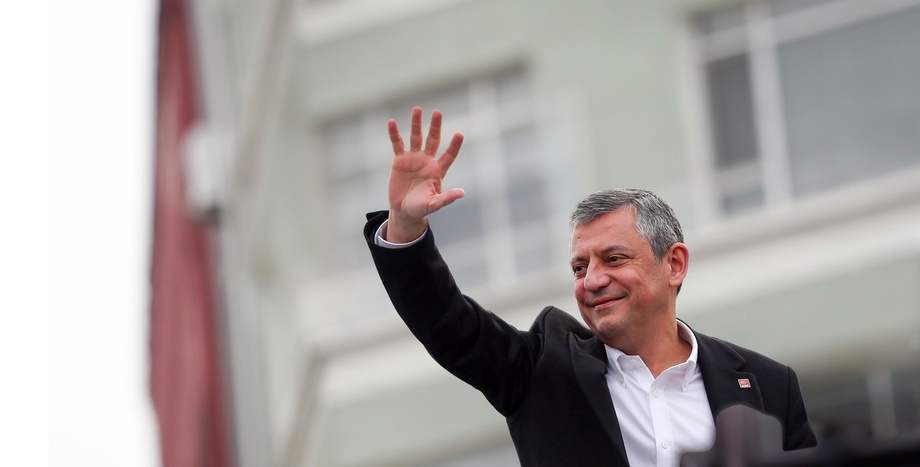 Özgür Özel Yeni Yıl Mesajı ,2026,Değişim,umudu büyütmek,Altan Öymen,Ferdi Zeyrek,Gülşah Durbay,Ekrem İmamoğlu,Darbe ile Mücadele,CHP ,Cumhuriyet Halk Partisi