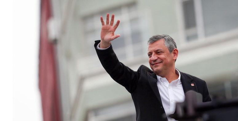 Özgür Özel Yeni Yıl Mesajı ,2026,Değişim,umudu büyütmek,Altan Öymen,Ferdi Zeyrek,Gülşah Durbay,Ekrem İmamoğlu,Darbe ile Mücadele,CHP ,Cumhuriyet Halk Partisi