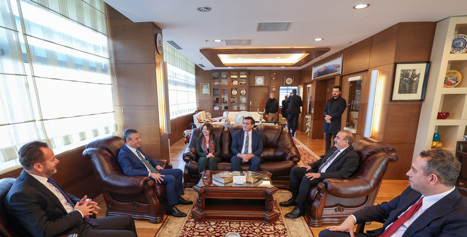 CHP Genel Başkanı Özgür Özel, Uyuşmazlık Mahkemesi Başkanı Rıdvan Güleç'i Ziyaret Etti