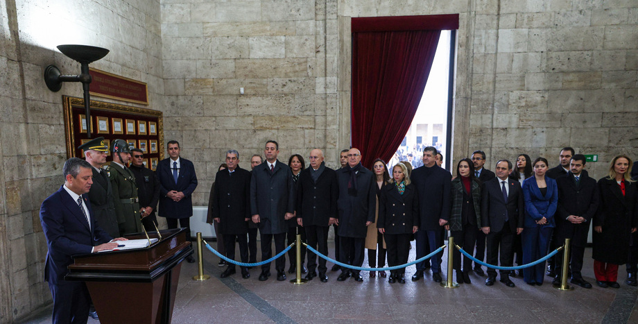 CHP Genel Başkanı Özgür Özel, Anıtkabir'i Ziyaret Etti