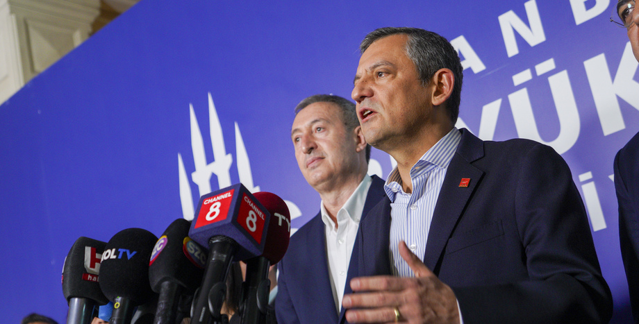 CHP Genel Başkanı Özgür Özel: “Üzüntümü ve Öfkemi, Halkımızın Dayanışması Yükseltiyor”