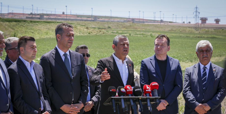 CHP Genel Başkanı Özgür Özel: “Esila’nın Beraati İçin ‘Teşekkür Ederiz’ Diyecek Halimiz Yok”
