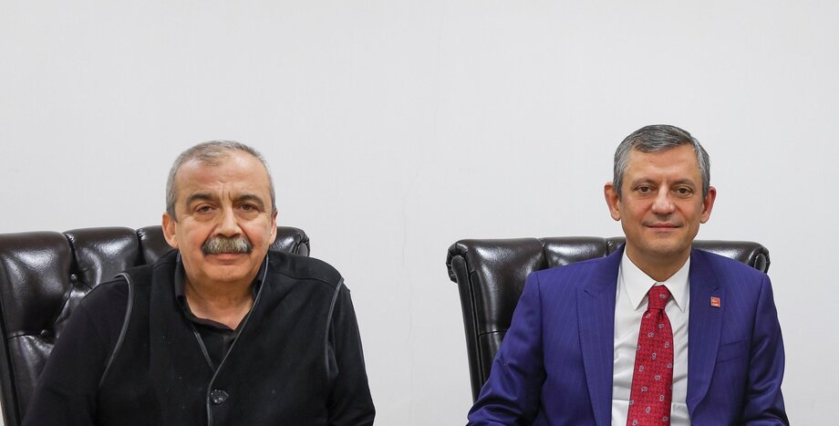 CHP Lideri Özgür Özel'den TBMM Başkanvekili ve DEM Parti İstanbul Milletvekili Sırrı Süreyya Önder İçin Taziye Mesajı...