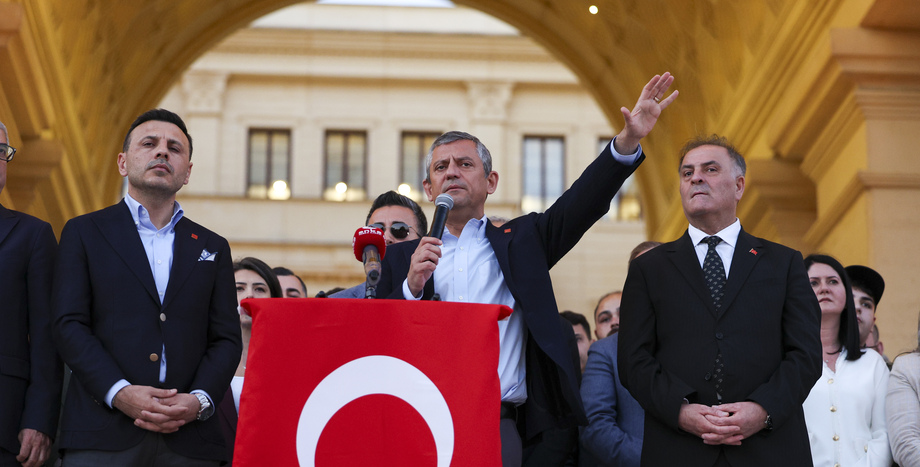 CHP Lideri Özel: "AKP’de Yolsuzluk Aramayıp CHP’de İftirayla Kusur Bulmaya Çalışanlar, Erdoğan’ın Yargı Aparatlarıdır"