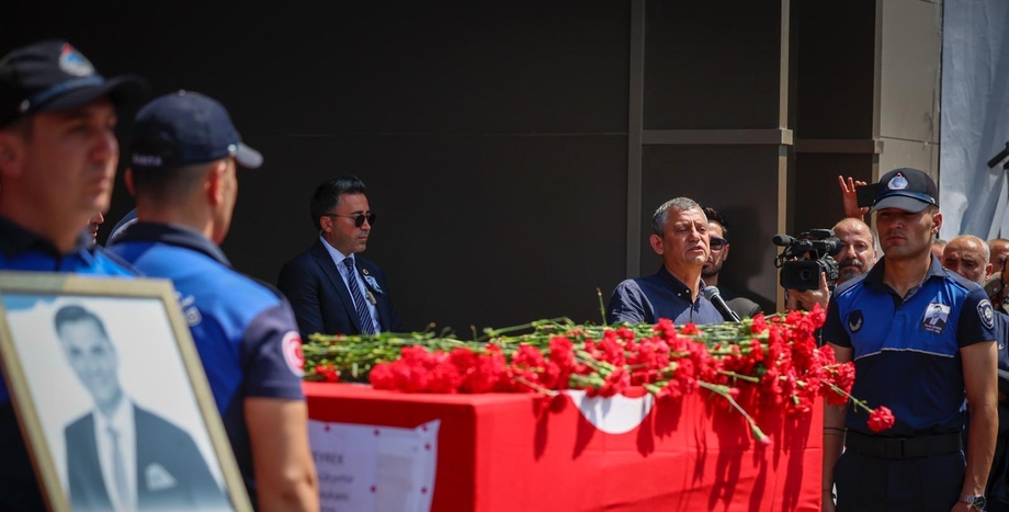 Cumhuriyet Halk Partisi Genel Başkanı Özgür Özel: “Ferdi Başkan Kadar Sevilmeyi Hak Eden Bir İnsan Yoktur”