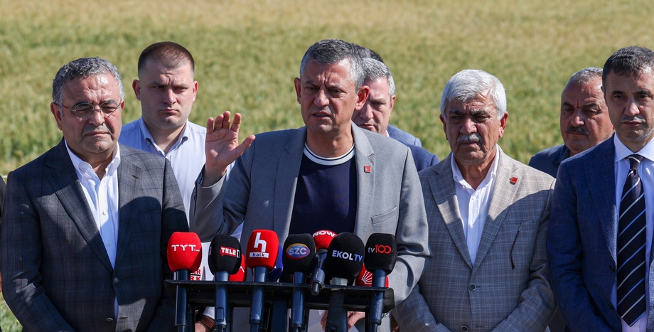 CHP Lideri Özgür Özel: “Bize Bayram Gelmedi; Allah Hiçbir Aileye, Partiye, Yapıya Bizim Yaşadığımızı Yaşatmasın”